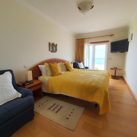 Nazare Apartamento Em Frente Ao Mar Exterior photo
